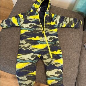 Patagonia Kids Green and Yellow Camouflage Footie